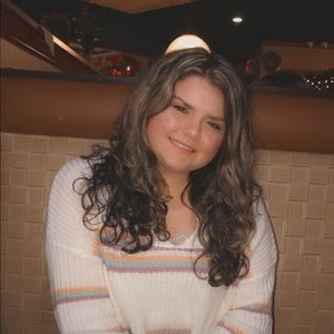 Meet your Posher, Sumer rhea